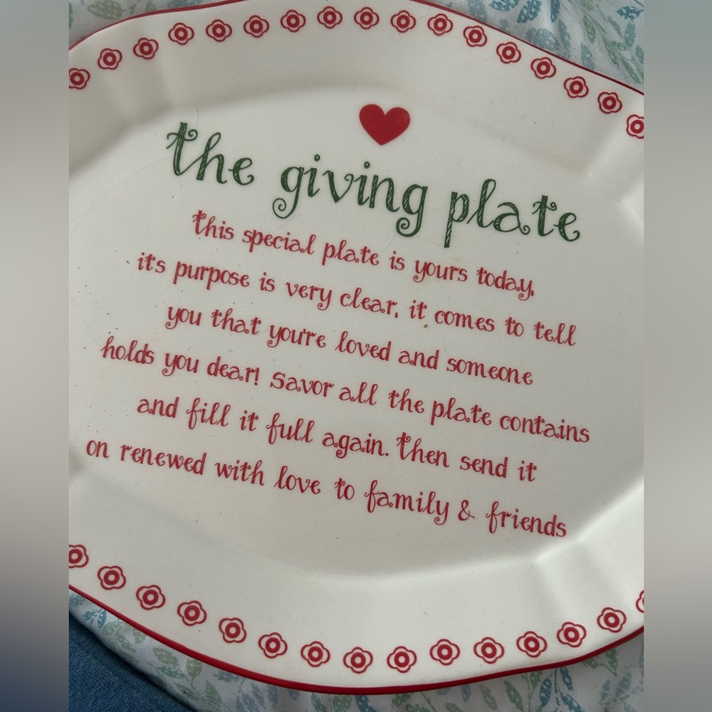 The Giving Plate Red and Green Decorative Plate DEI Design, Perfect Hostess Gift - Picture 4 of 6
